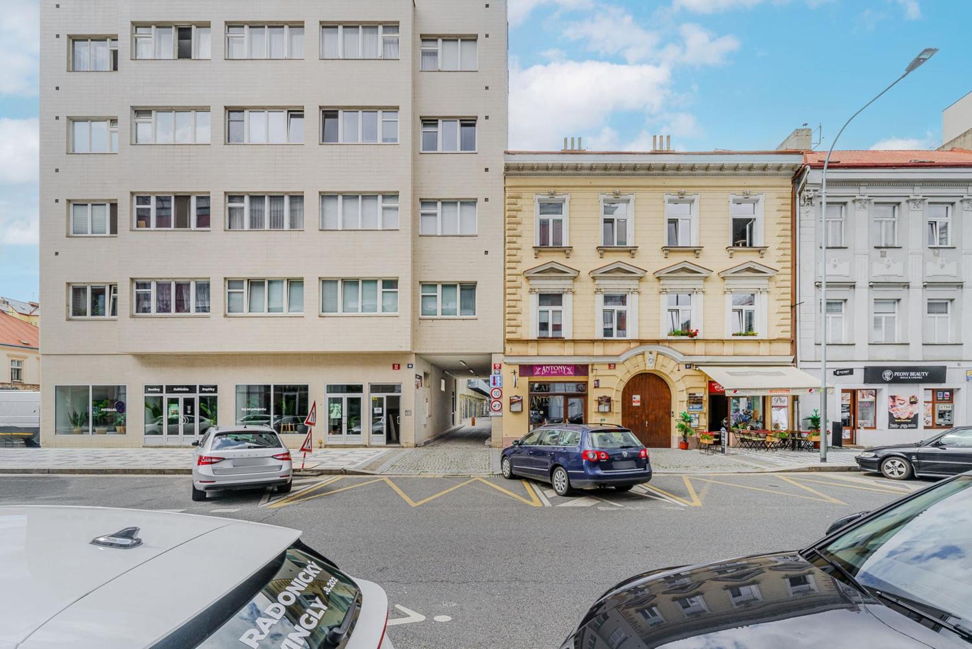 פראג 2-Level Apartments On Krizikova Near The Metro מראה חיצוני תמונה