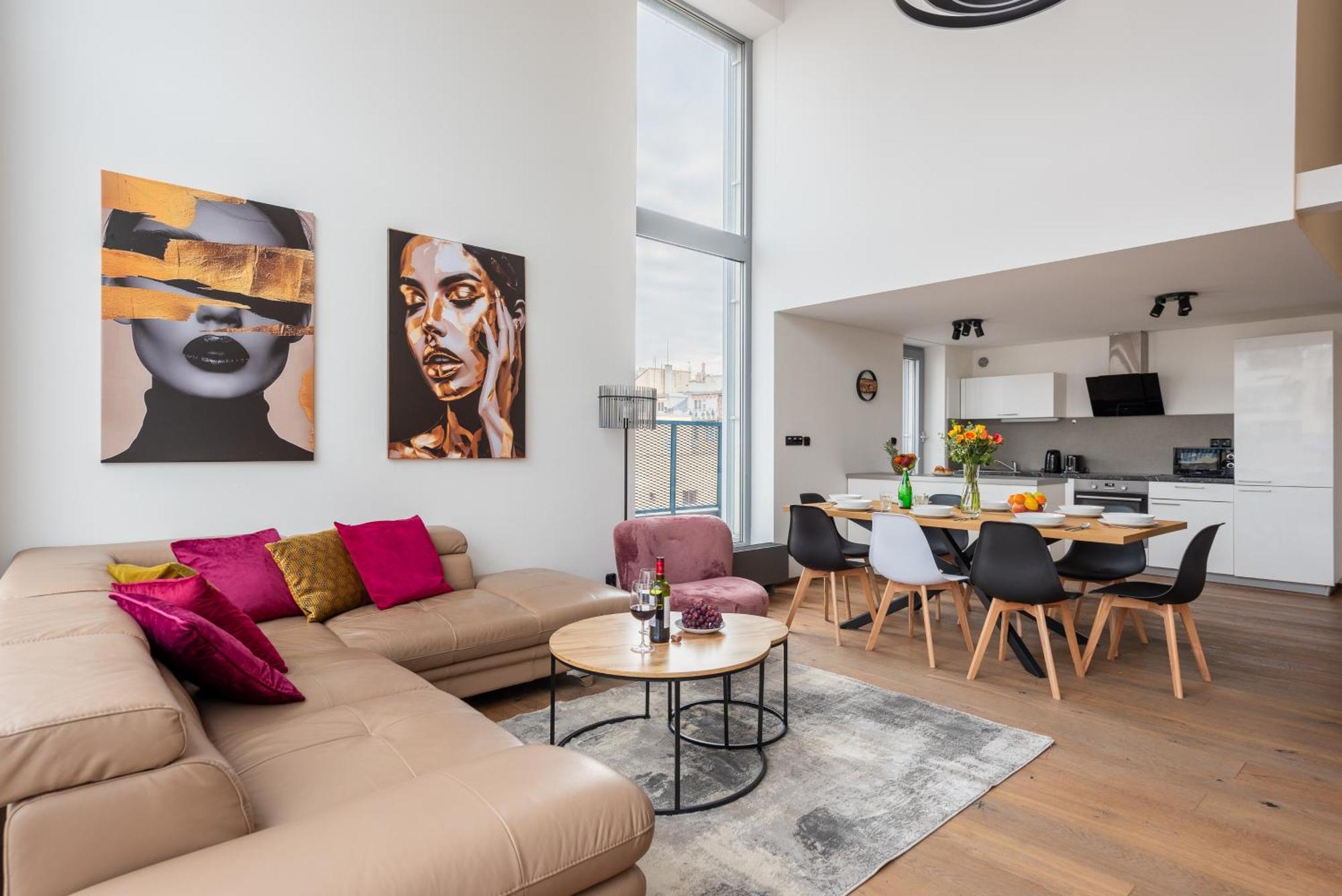 פראג 2-Level Apartments On Krizikova Near The Metro מראה חיצוני תמונה